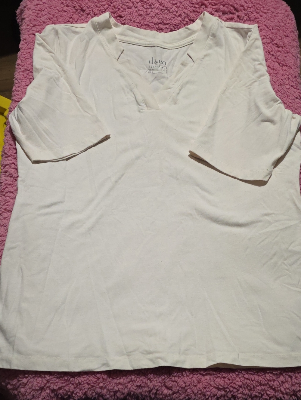 Essentials Cream V-Neck Short Sleeve Tee